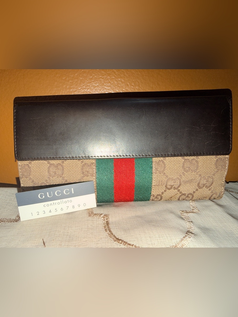Gucci Beige GG Supreme Wallet with Green and Red Stripe